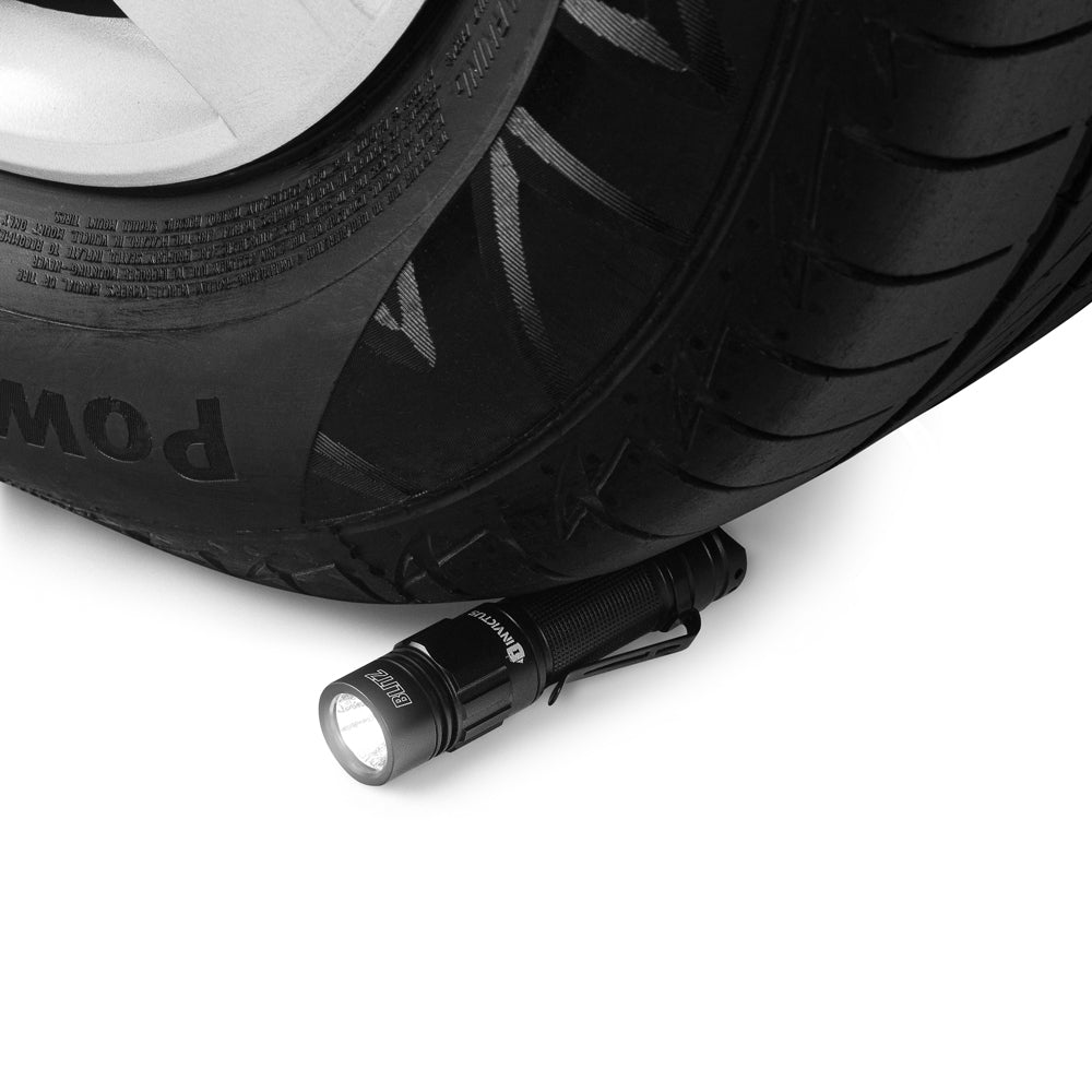 LANTERNA BLITZ PRO 550 LÚMENS - INVICTUS