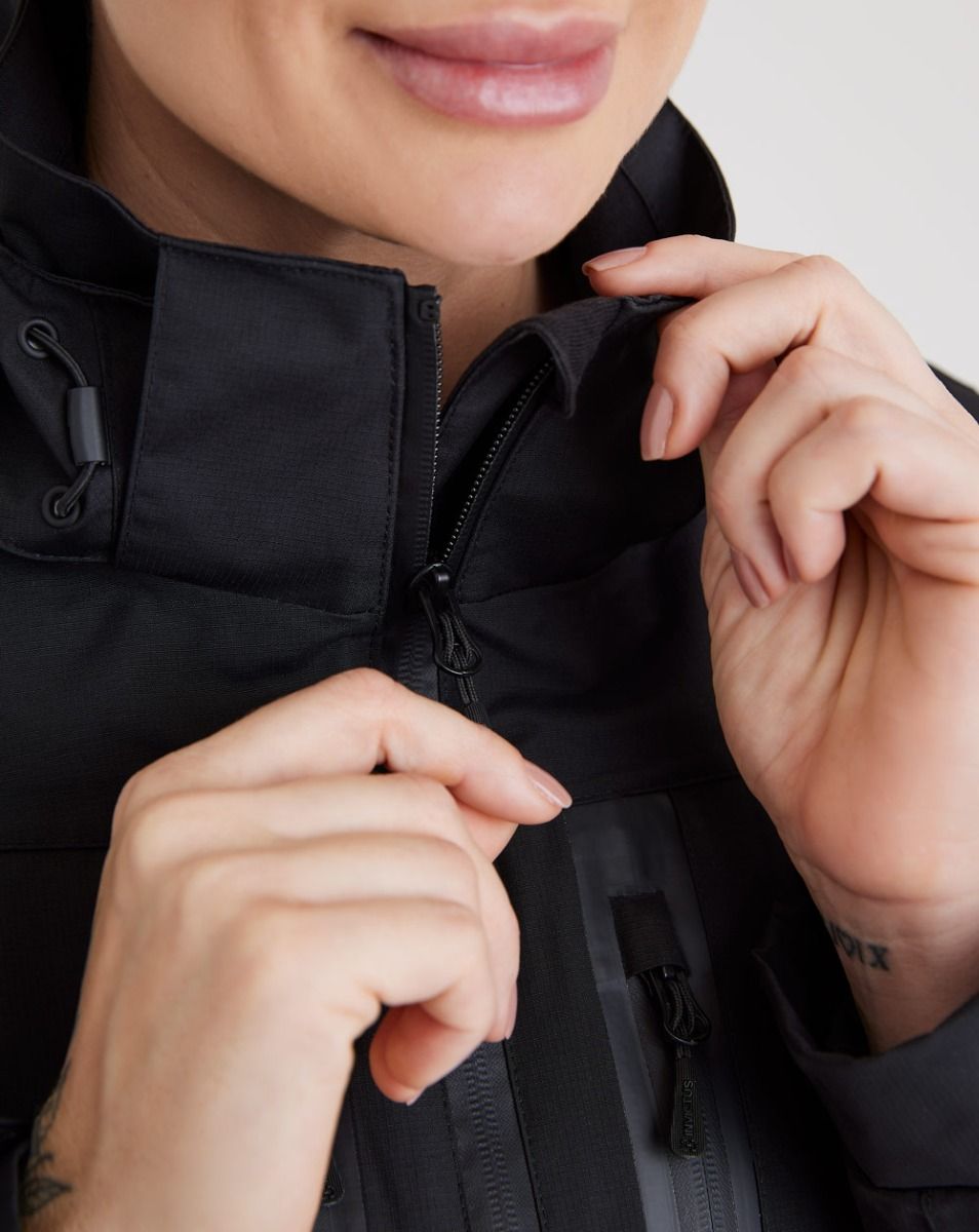 JAQUETA RAIN 2.0 IMPERMEÁVEL FEMININA PRETA - INVICTUS